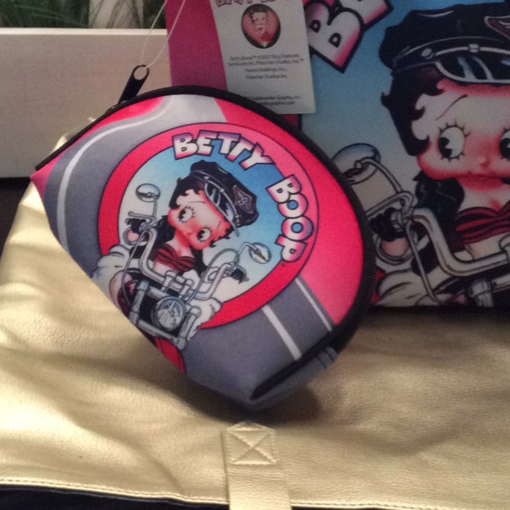 Betty Boop Soft Bag and Makeup Purse 11” - Picture 2 of 2
